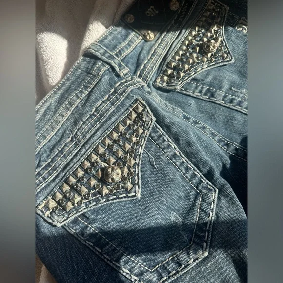 Miss Me Vintage Y2K Jean Shorts - Picture 3 of 9